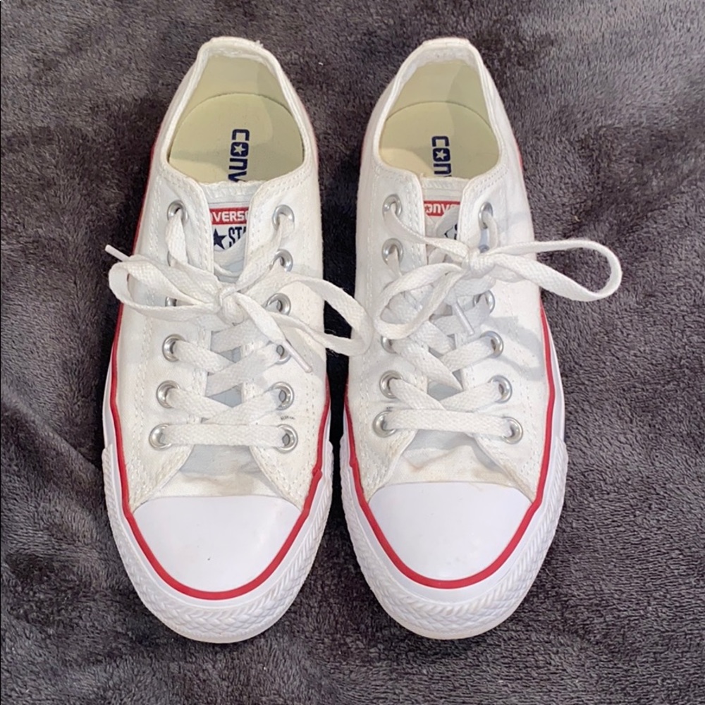 White Converse Lowtop